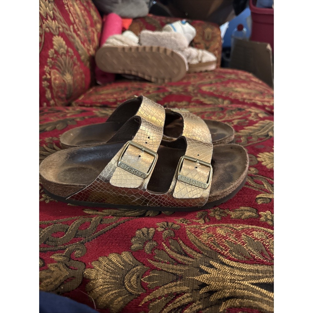 Birkenstock Arizona Sandals Women's 8 US 38EU Gold Slides Faux Leather